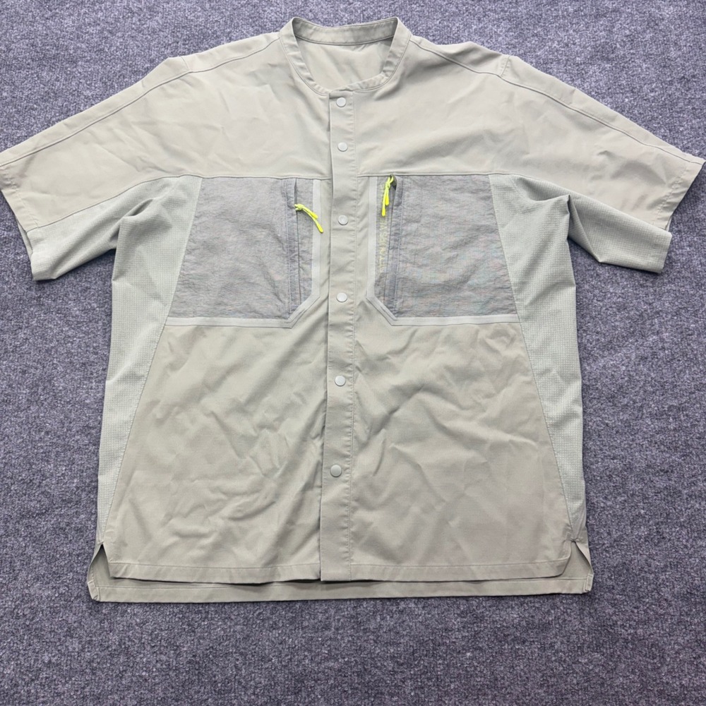 Lululemon Detours Short Sleeve Shirt Sage Green Technical Utility Snap Front
